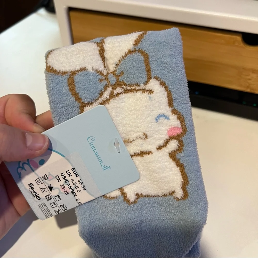 Miniso Sanrio Cinnamoroll Fuzzy Socks